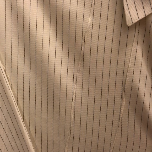 Sohung Designs Shirt 2009 - Picture 2 of 3